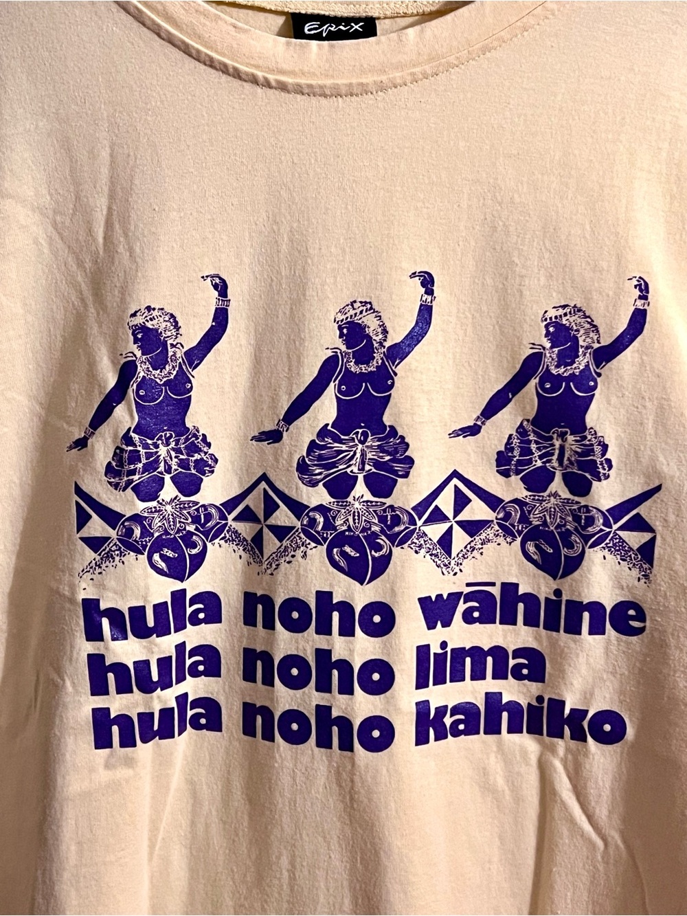 Nakeu Awai Hula Wahine Kahiko print
